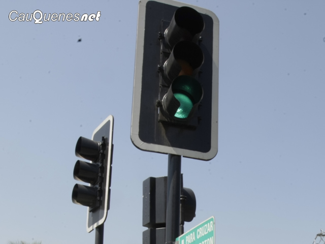 3bd7c-semaforo2b01-cqnet