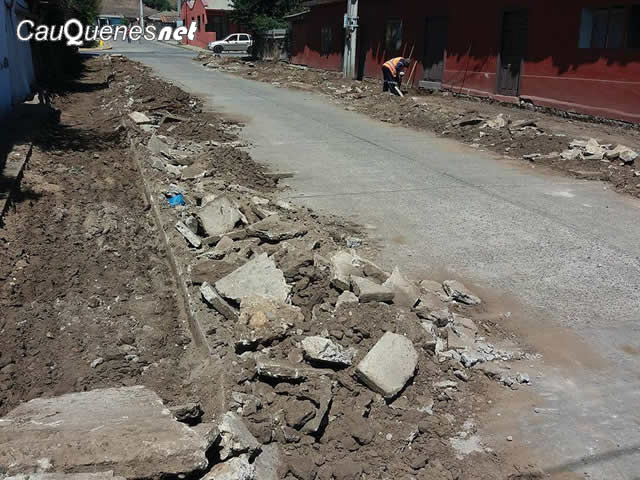 chanco-mejoran-veredas-calle-enrique-gonzalez-01-cqnet