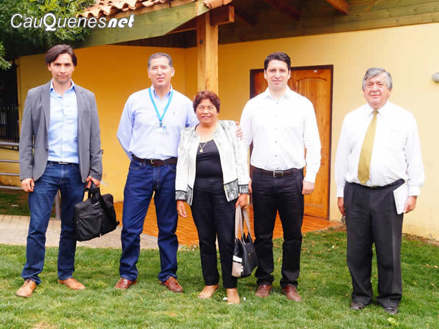 pelluhue-alcaldesa-y-delegacion-bancoestado-2017ene03-01-cqnet