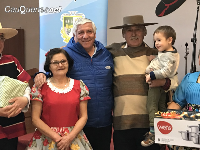 representante cueca 2017 adulto mayor 02-cqnet