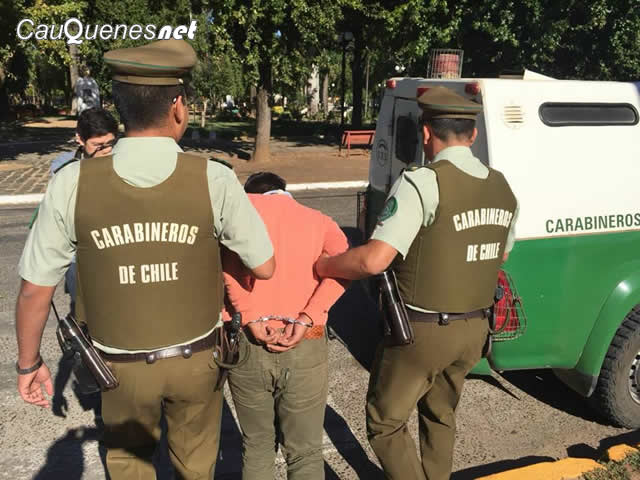 Carabineros detuvo a hombre que robo auto 080218 01-cqnet