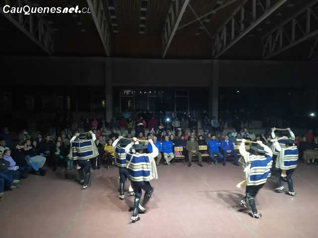 Gobernador resaltó trayectoria de Conjunto Folklórico Pilén de Cauquenes en sus 50 años