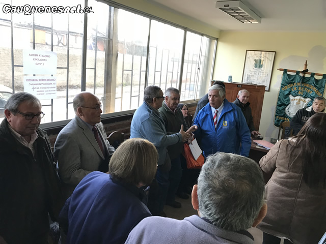 Funcionarios en retiro de Gendarmería se reunieron con alcalde de Cauquenes