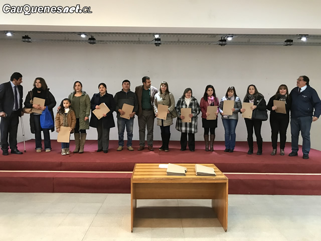 En Cauquenes renuevan 120 becas municipales a estudiantes de educación superior