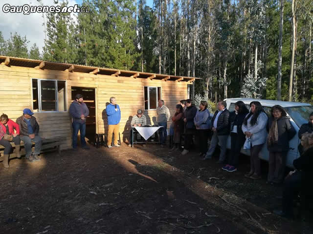 Gobernador Vignolo anuncia pavimentación de caminos en comuna de Pelluhue