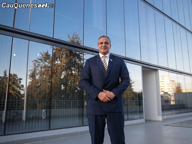 Intendente del Maule Pablo Milad analizó crisis del sector forestal en la Región