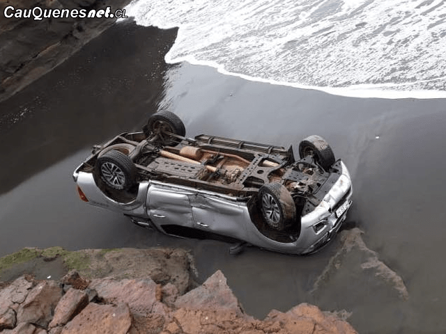 desbarranco de vehiculo pelluhue 170918 01-cqcl