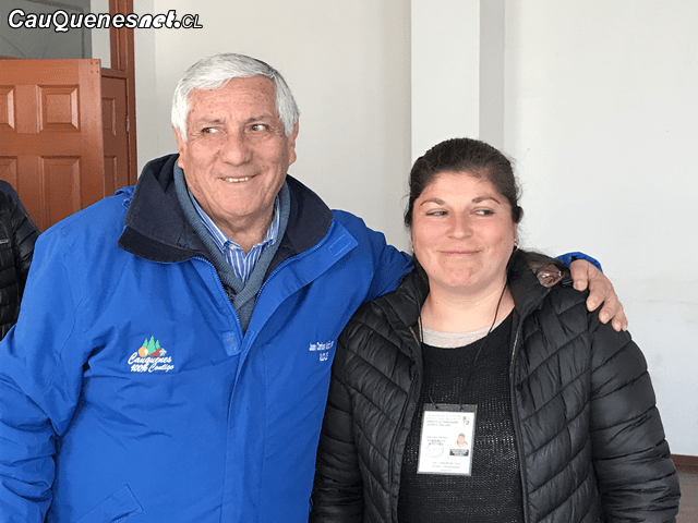 Alcalde y presidenta feriantes 221018 01-cqcl