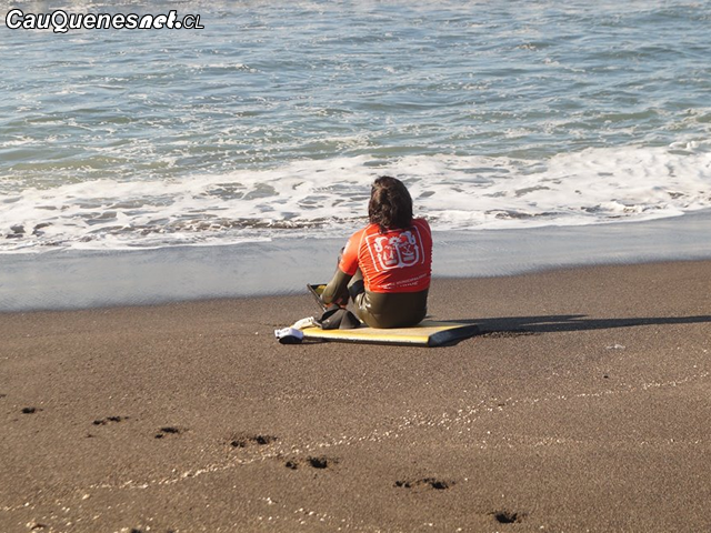 Pelluhue homenajeó a dirigenta social con campeonato de Bodyboard