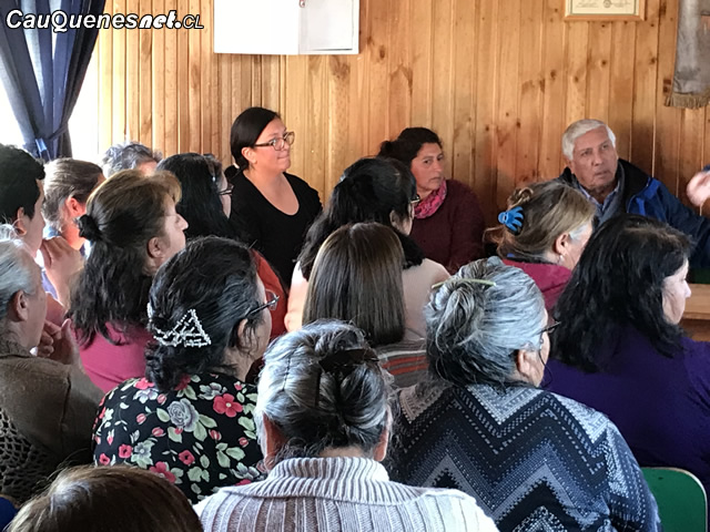 Vecinos esquina mocha con alcalde 01-cqcl