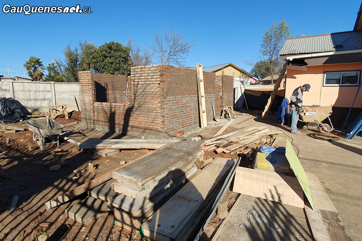 Un 35% de avance muestran las obras de nueva sala y baños en Escuela de Porongo