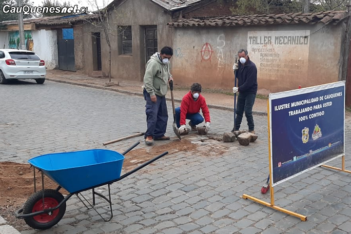 En Cauquenes continúa reparación de calles con fondos municipales