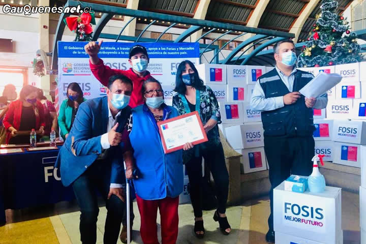 En el Maule 3 mil 500 familias recibieron cajas con alimentos para pasar una mejor navidad