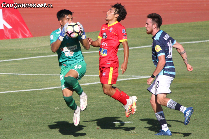 Tibio clásico del Maule Sur: Independiente de Cauquenes no pudo ganar al colista del torneo