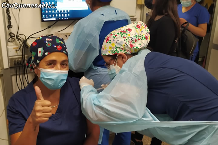 Funcionarios de salud también comenzaron a ser inmmunizados contra el Coronavirus en #Cauquenes
