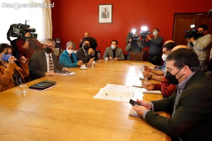 Gobierno llegó a acuerdo con la CUT por alza del salario mínimo y canasta básica protegida