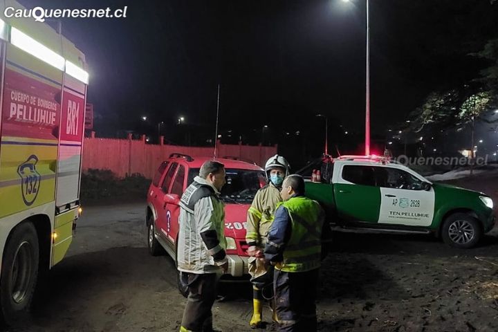 #Pelluhue: Mujer que paseaba por el borde costero es arrastrada por el mar y continúa desaparecida