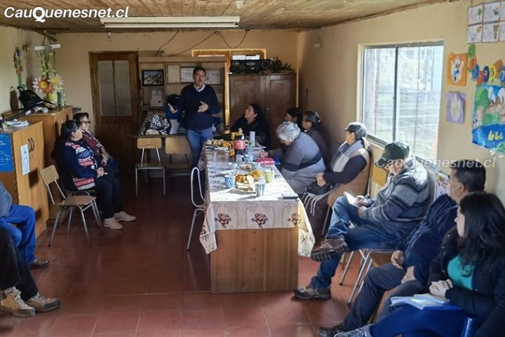Alcalde de Chanco se reunió en un diálogo abierto con vecinos de Carreras Cortas