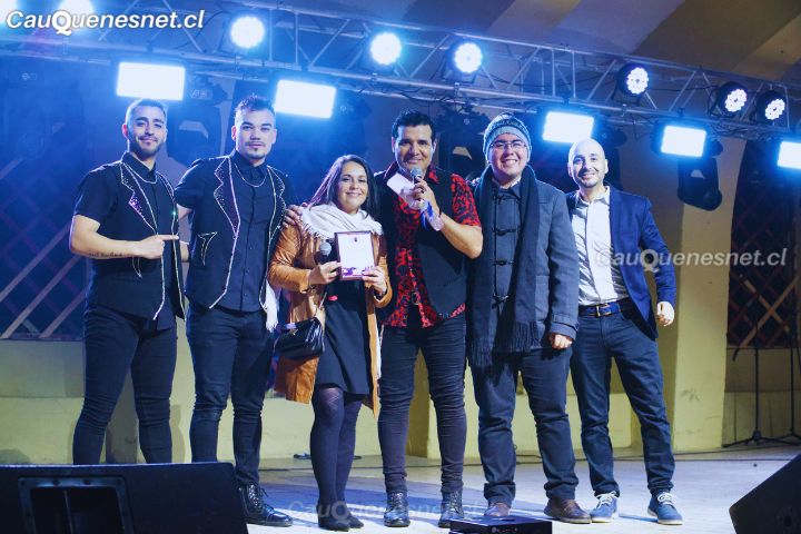 Cauquenes celebró aniversario y día de las madres con diversos espectáculos