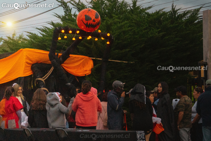 Cauquenes disfrutó de entretenida fiesta de Halloween