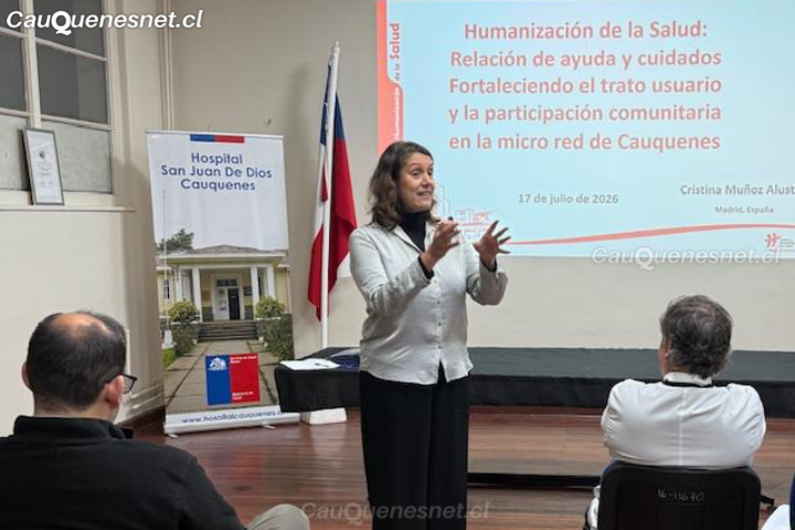 Coordinadora del Centro de Humanización de Madrid realiza capacitación a funcionarios del Hospital de Cauquenes
