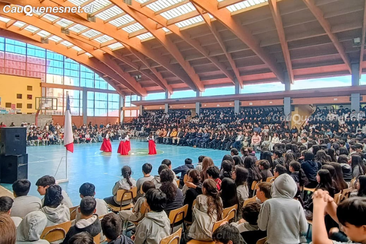 Delegado presidencial provincial de Cauquenes encabezó celebración del 82 aniversario del Liceo de Pelluhue
